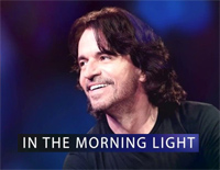 In The Morning Light-雅尼（Yanni）钢琴谱文件（五线谱、双手简谱、数字谱、Midi、PDF）免费下载